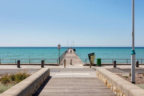 DROMANA Walk To Beach & Shops. Table Tennis + Netflix - Tourism Adelaide 4