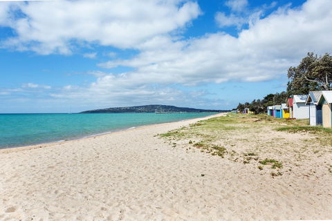 DROMANA Walk To Beach & Shops. Table Tennis + Netflix - Tourism Adelaide 1