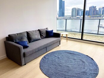 JC Waterfront Apartments Collins Wharf - Tourism Adelaide 6