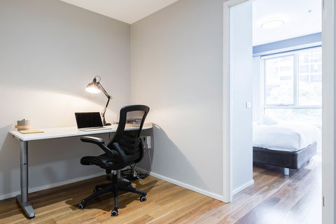 SANDRA, 1BDR Carlton Apartment - Tourism Adelaide 4