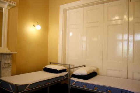 Glenelg Beach Hostel - Tourism Adelaide 7