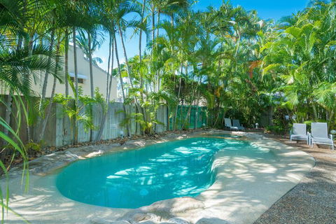 Noosa Outrigger Beach Resort - Tourism Adelaide 3