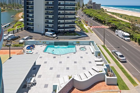 The Waterford On Main Beach - Tourism Adelaide 0
