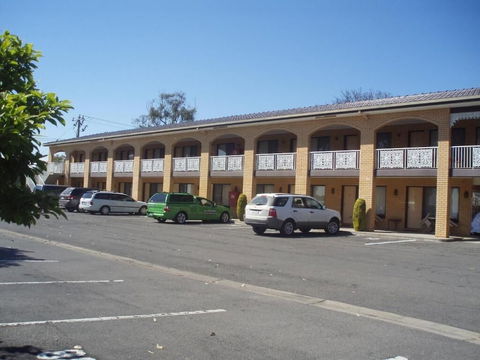 Lakeview Motel - Tourism Adelaide 0