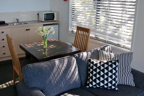 Hamptons On The Bay - Tourism Adelaide 2