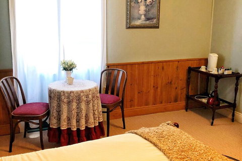 Victoria & Albert Guesthouse - Tourism Adelaide 7