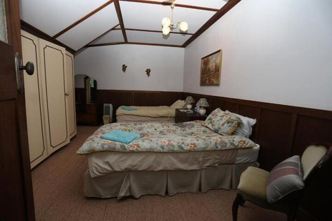 COLWYN HOUSE & STABLE COTTAGE B B - Tourism Adelaide 7