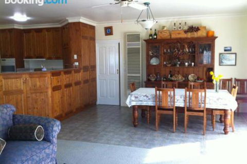 Birches Luxury Spa Chalets - Tourism Adelaide 2