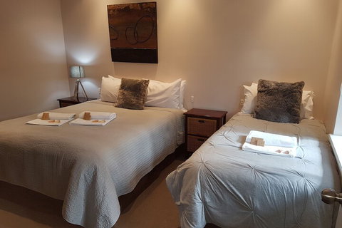 Adamsons Riverside Accommodation - Tourism Adelaide 3