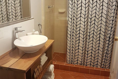 Adamsons Riverside Accommodation - Tourism Adelaide 5