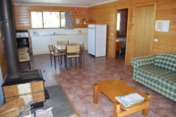 Gumleaves Bush Holidays - Tourism Adelaide 5