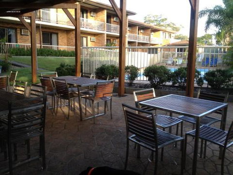Hawks Nest Motel - Tourism Adelaide 1