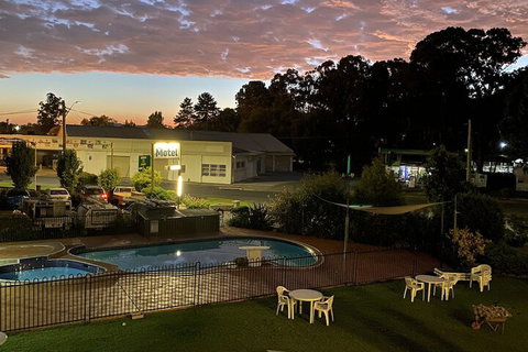 Bucketts Way Motel And Restaurant - Tourism Adelaide 3