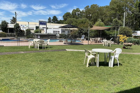 Bucketts Way Motel And Restaurant - Tourism Adelaide 7