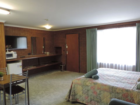 Greenacres Motel - Tourism Adelaide 6