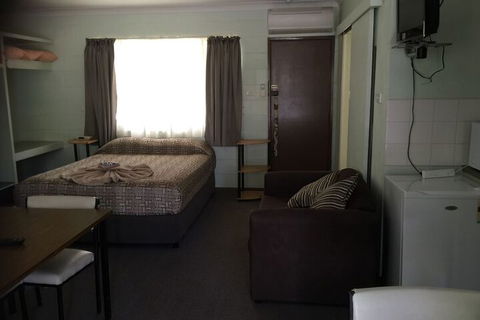 Warrumbungles Mountain Motel - Tourism Adelaide 5