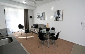 Under The Townsville Sun (694I) - Tourism Adelaide 5