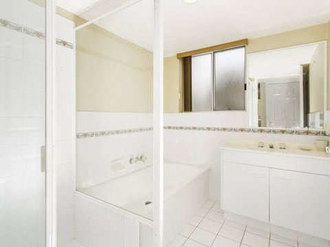 Ozone Shores - Tourism Adelaide 6