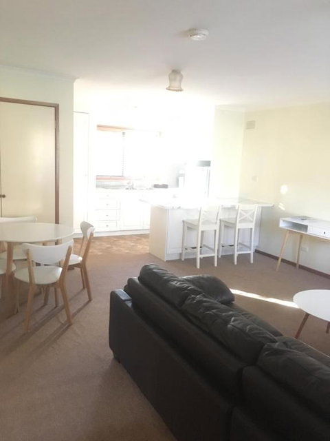 Acorn Lodge - Tourism Adelaide 3