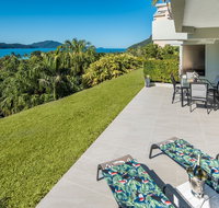 Poinciana 011 Deluxe 2 Bedroom Apartment Centrally Located With Golf Buggy - Tourism Adelaide