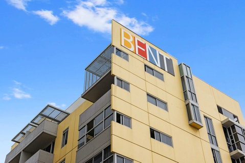 Swainson On Bent - Tourism Adelaide 1