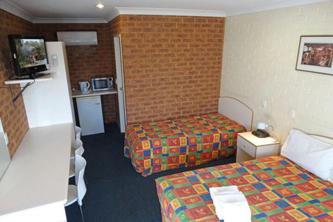 MAS Country Colonial Motor Inn - Tourism Adelaide 3