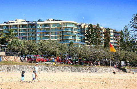 Beachfront Mooloolaba Apartment - Tourism Adelaide 4
