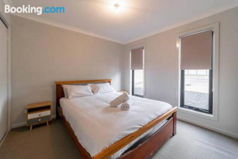 Averys Retreat - Tourism Adelaide 0
