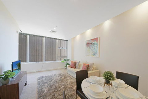 A Comfy & Central 2BR Apt Near Flinders Station - Tourism Adelaide 5