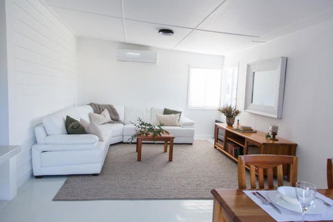 The Rested Guest 3 Bedroom Cottage West Wyalong - Tourism Adelaide 3
