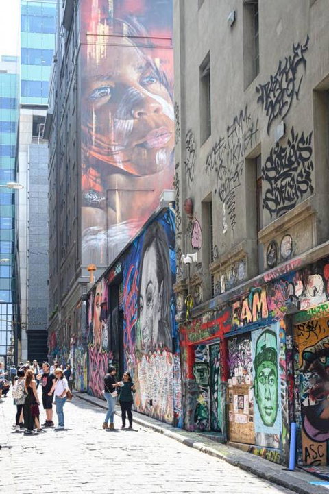 LUCY Stylish City Vibe & Views - Tourism Adelaide 1