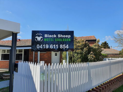 Black Sheep Motel Goulburn - Tourism Adelaide 0