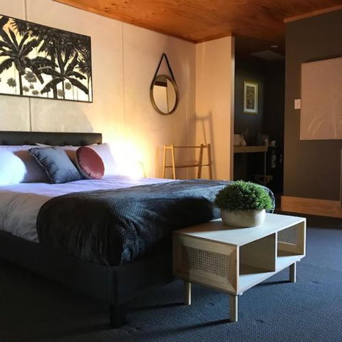 Granite Belt Cabins - Tourism Adelaide 2