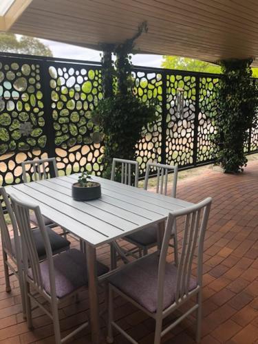 Granite Belt Cabins - Tourism Adelaide 1