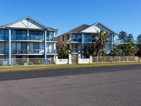 Across The Road From The Beach! - Tourism Adelaide 5