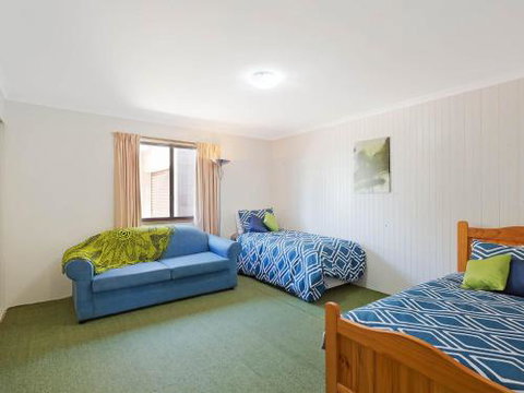 Williams Wonder Large Beach House - Tourism Adelaide 2