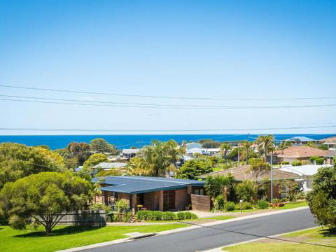 Williams Wonder Large Beach House - Tourism Adelaide 4