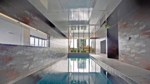 A Modern 2BR CBD Apt City Views FREE Parking - Tourism Adelaide 4