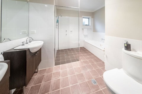 RUST - Tourism Adelaide 5