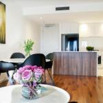 Kui Manhattan 2 - Tourism Adelaide 0