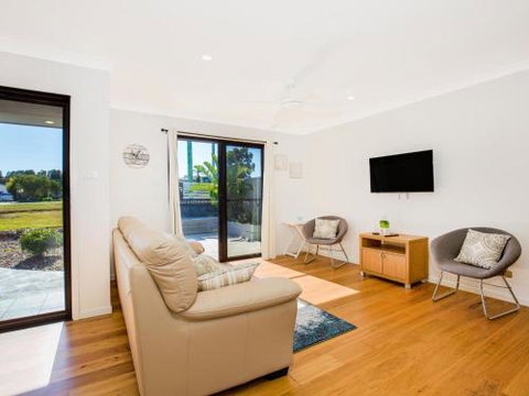 VIlla Zelma Culburra Beach - Tourism Adelaide 6