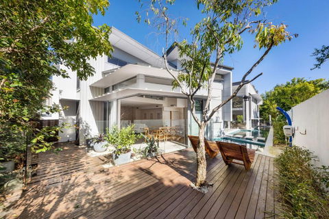 Ultimate Light & Space Noosa Heads - Tourism Adelaide 5