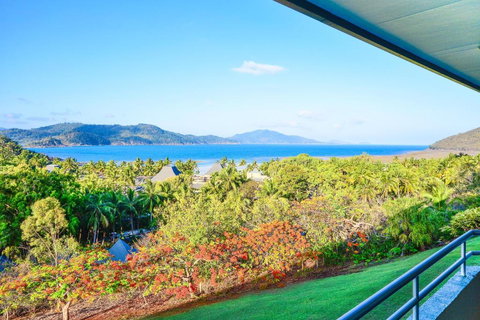 2 Bedroom Poinciana Lodge - Tourism Adelaide 3