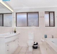 Schirrmann 56 Four Bedroom Home on Canal with Pool Pontoon Aircon  WiFi - Tourism Adelaide