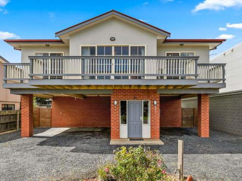 Beach House Phillip Island - Tourism Adelaide 3