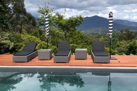 Healesville Garden Country Retreat - Tourism Adelaide 0