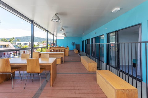 Airlie Sun & Sand Accommodation 2 - Tourism Adelaide 3