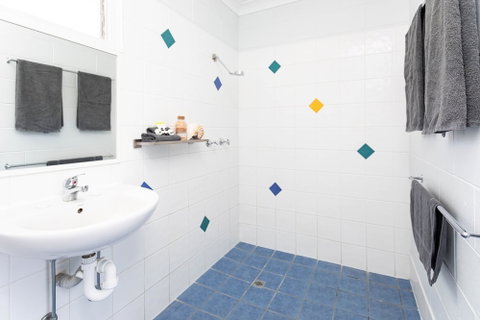 Airlie Sun & Sand Accommodation 2 - Tourism Adelaide 5