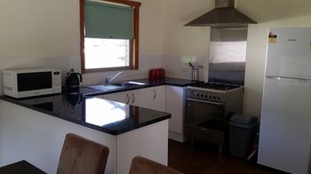 Strahan Holidays - Tourism Adelaide 6