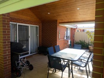 Oceanside Retreat Busselton - Tourism Adelaide 6